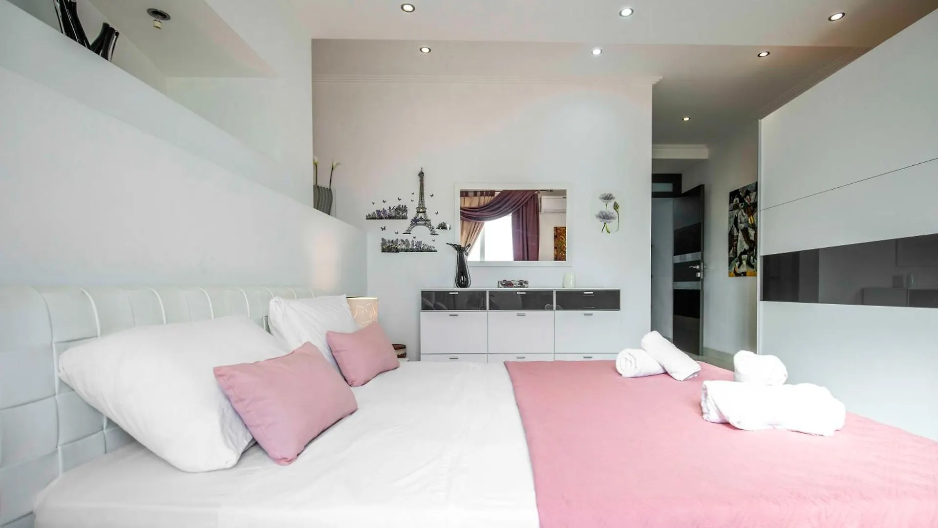 Oceanfront 3Br Penthouse Luxury & Views In Sliema Apartment