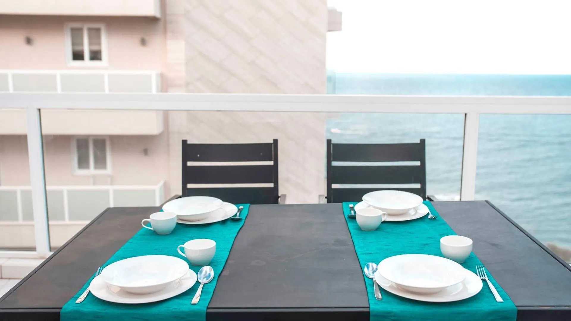 Oceanfront 3Br Penthouse Luxury & Views In Sliema Apartment