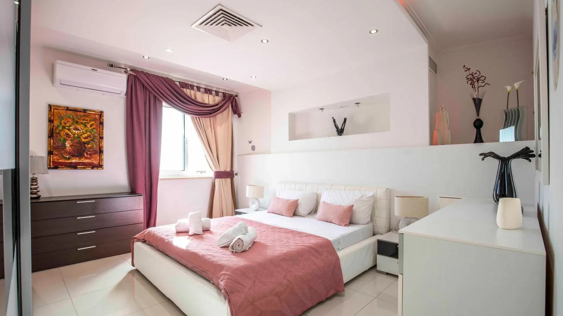 Oceanfront 3Br Penthouse Luxury & Views In Sliema Apartment