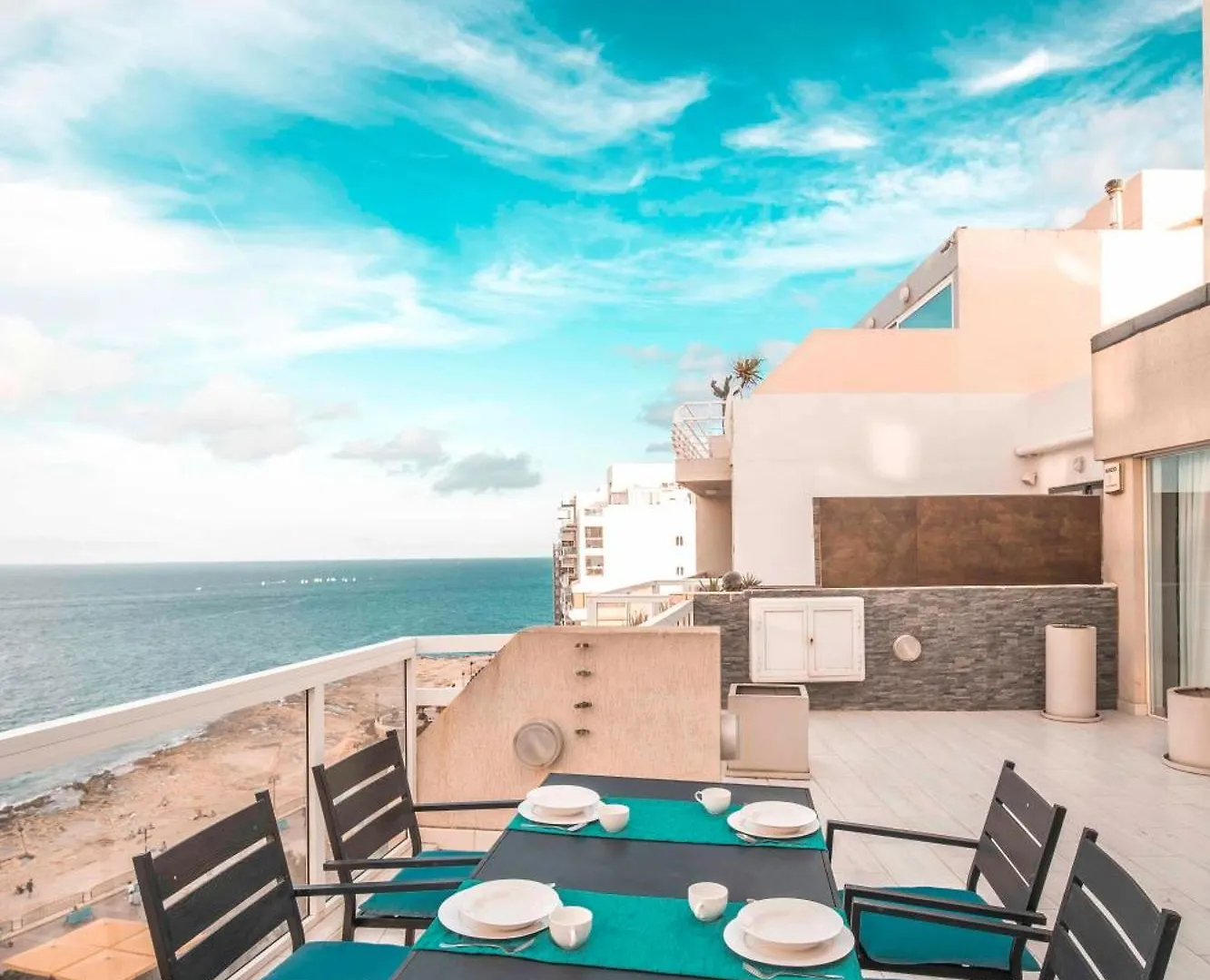 Oceanfront 3Br Penthouse Luxury & Views In Sliema Apartment