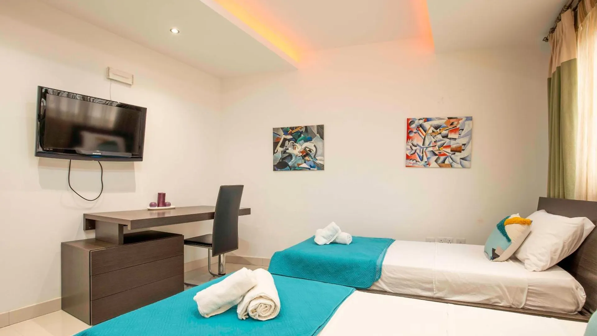 Oceanfront 3Br Penthouse Luxury & Views In Sliema Apartment