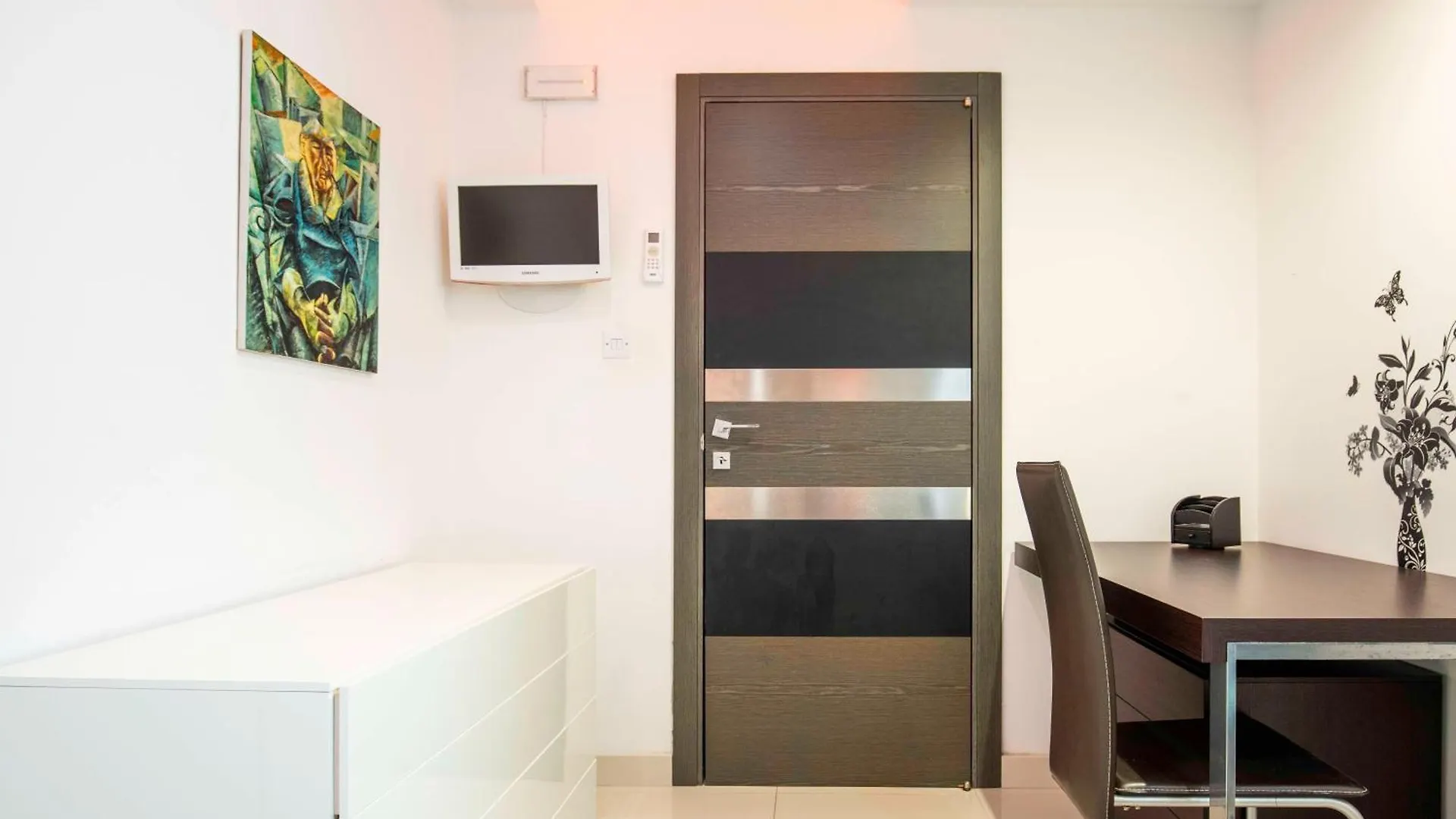 Oceanfront 3Br Penthouse Luxury & Views In Sliema Apartment