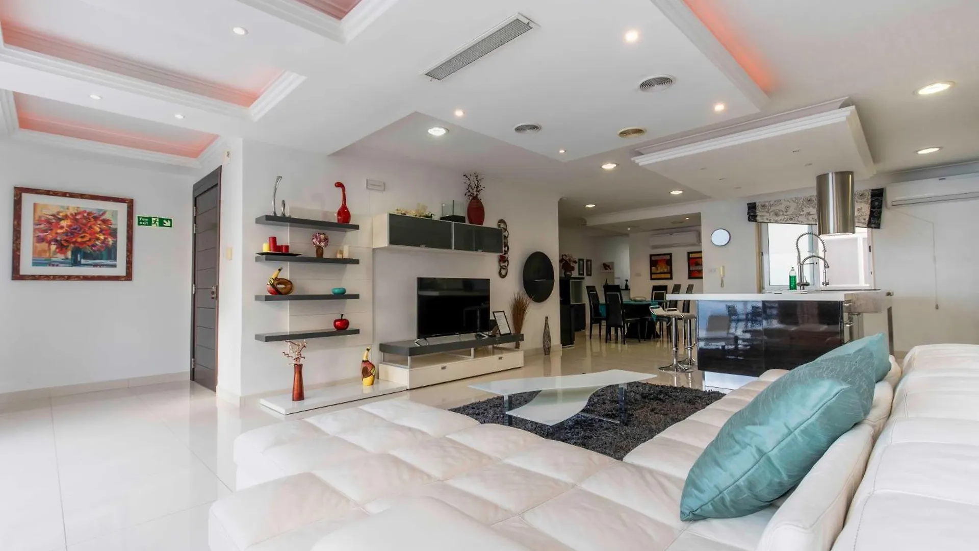 Oceanfront 3Br Penthouse Luxury & Views In Sliema Apartment 0*,  Malta