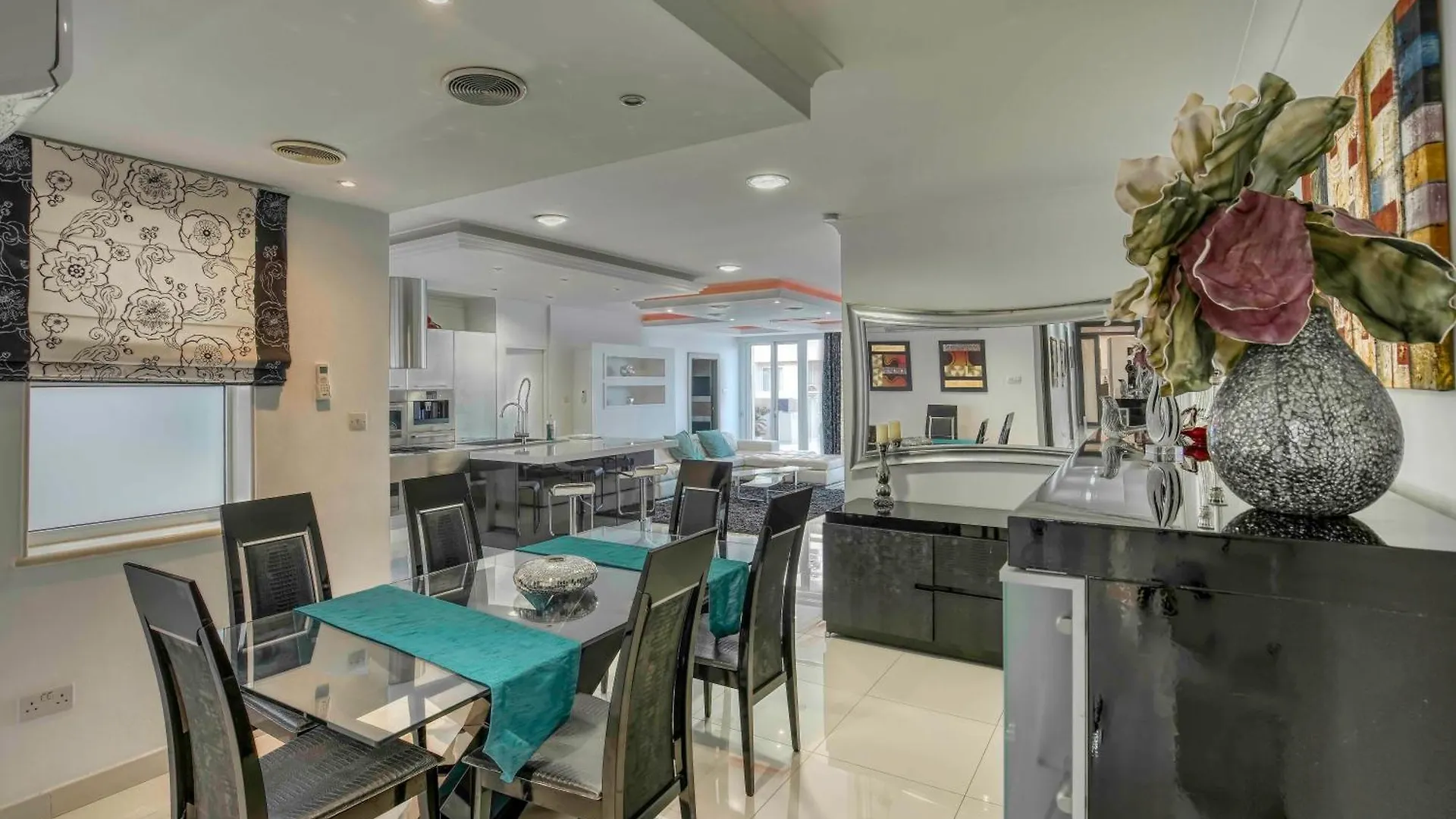Oceanfront 3Br Penthouse Luxury & Views In Sliema Apartment