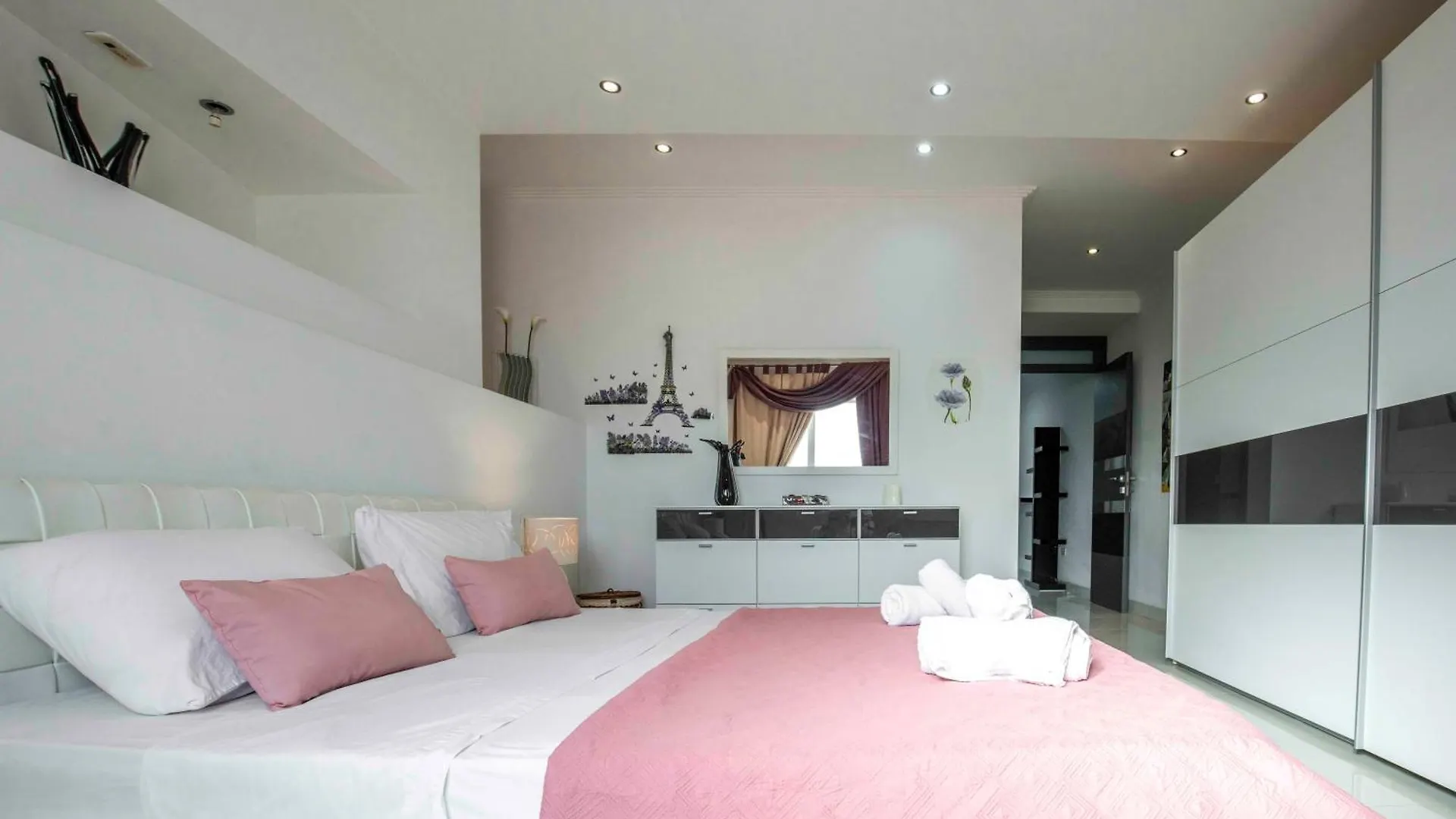 Oceanfront 3Br Penthouse Luxury & Views In Sliema Apartment