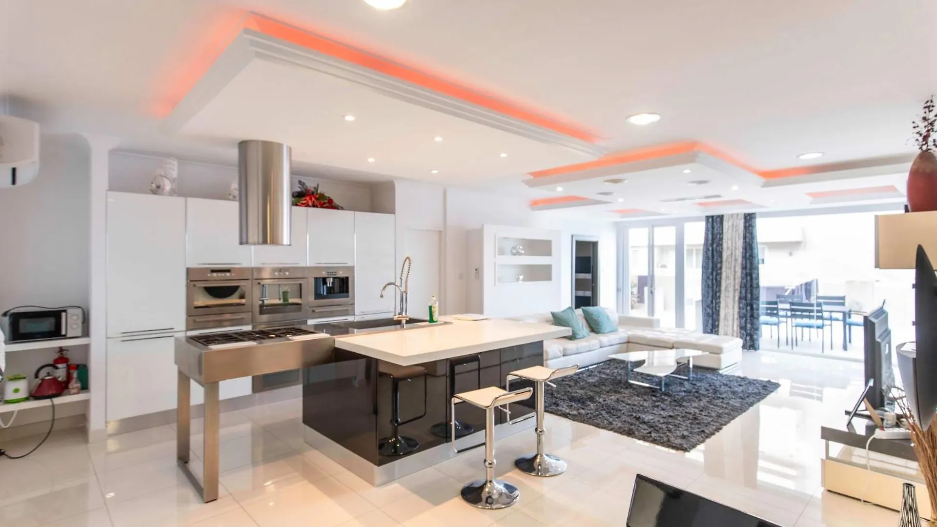 Oceanfront 3Br Penthouse Luxury & Views In Sliema Apartment Malta