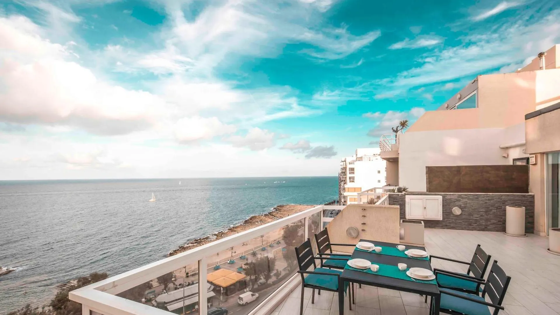 Oceanfront 3Br Penthouse Luxury & Views In Sliema Apartment 0*,  Malta