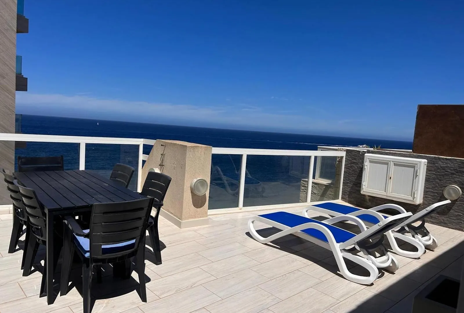 Oceanfront 3Br Penthouse Luxury & Views In Sliema Apartment